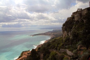 Wirklich wunderschön: Taormina und das Meer