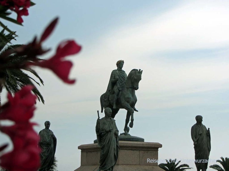 Denkmal für den bekanntesten Sohn von Ajaccio: Napoleon Bonaparte