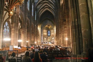 Eines der größten Sandsteinbauten der Welt: Cathédrale Notre-Dame de Strasbourg ...