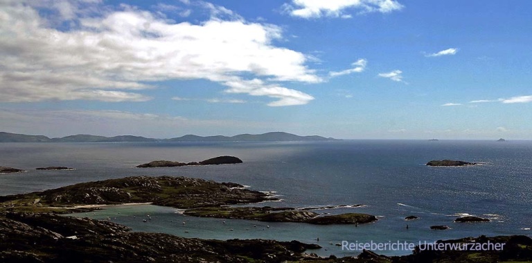 Ring of Kerry - ein letzter Blick auf die Skellig Inseln - rechts hinten ...