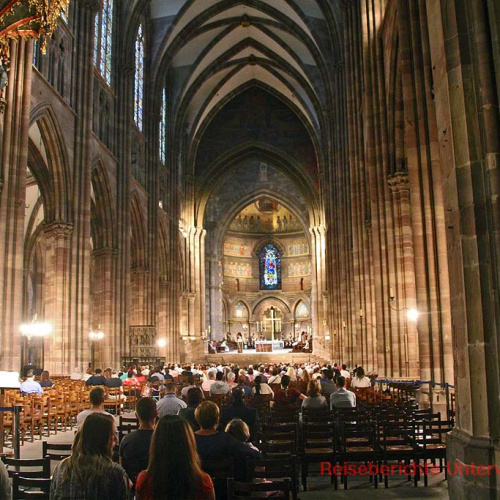 Eines der größten Sandsteinbauten der Welt: Cathédrale Notre-Dame de Strasbourg ...